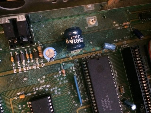 Amiga 2500 battery damage part 1