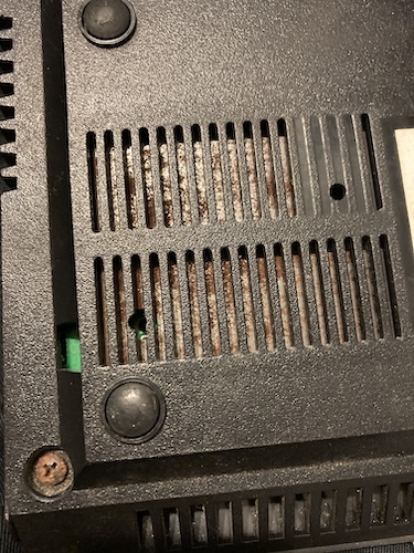 The RF shield and the screws holding the system together are very rusty.