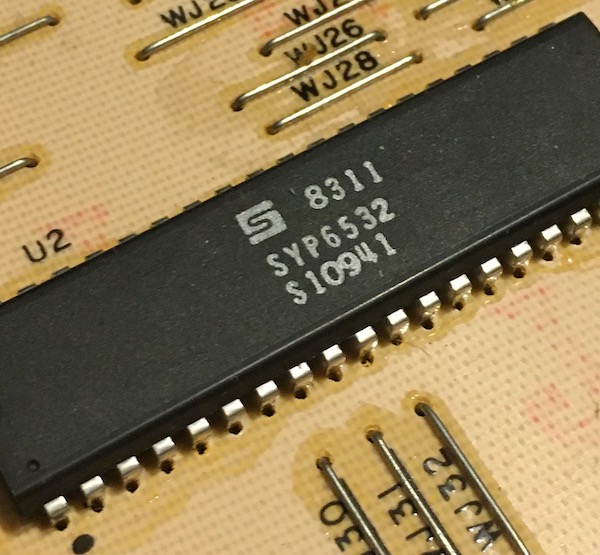 The Gemini's 6532 RIOT chip.