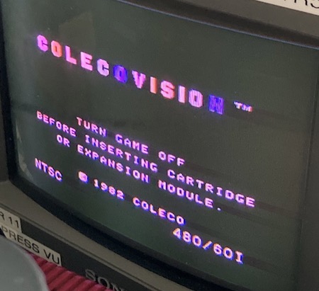 The non-574-equipped Leako is up and running on the ColecoVision "insert a cartridge" BIOS screen.