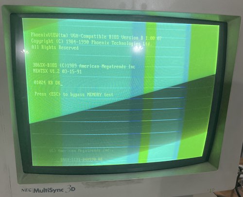 A MultiSync 3D is showing full-field green, some even reaching outside of the raster, and some very bright raster lines, indicating a potential heater to cathode short on the green gun.