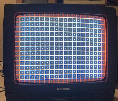 The convergence test now looks way better, with solid white bars and solid red lines. If you look closely, you will notice that I bumped the tripod while photographing because my remote shutter stopped working.