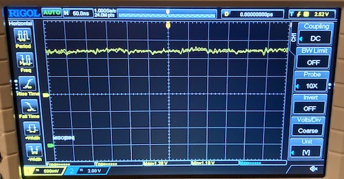 The Rigol reports that an address line is 1.28V at most.